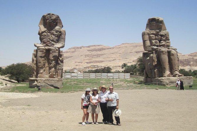 Full-Day Tour to East and West Banks - The Colossi of Memnon: a quick but worthwhile pause