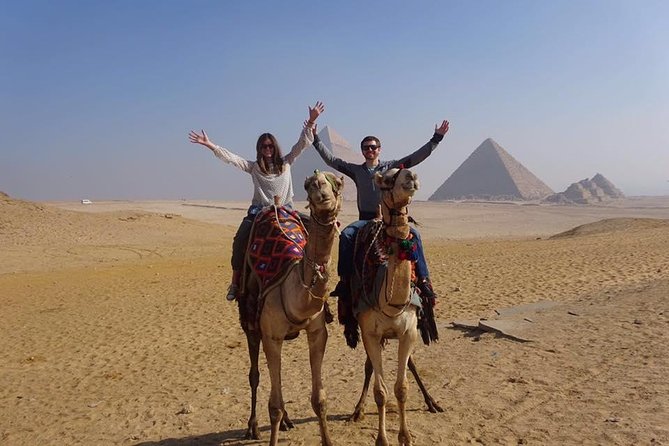 Full day tour to Pyramids Sphinx and Egyptian Museum of Cairo - What the private format is really worth