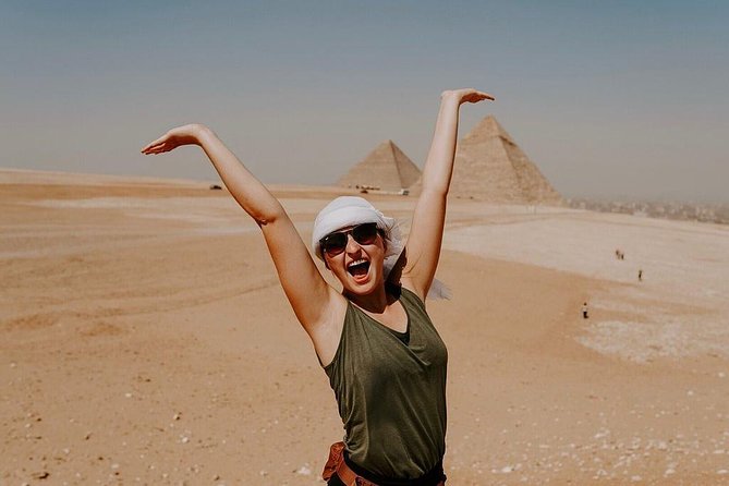 Full day tour to Pyramids Sphinx and Egyptian Museum of Cairo - Seeing the Pyramids of Cheops, Khafre, and Menkaure