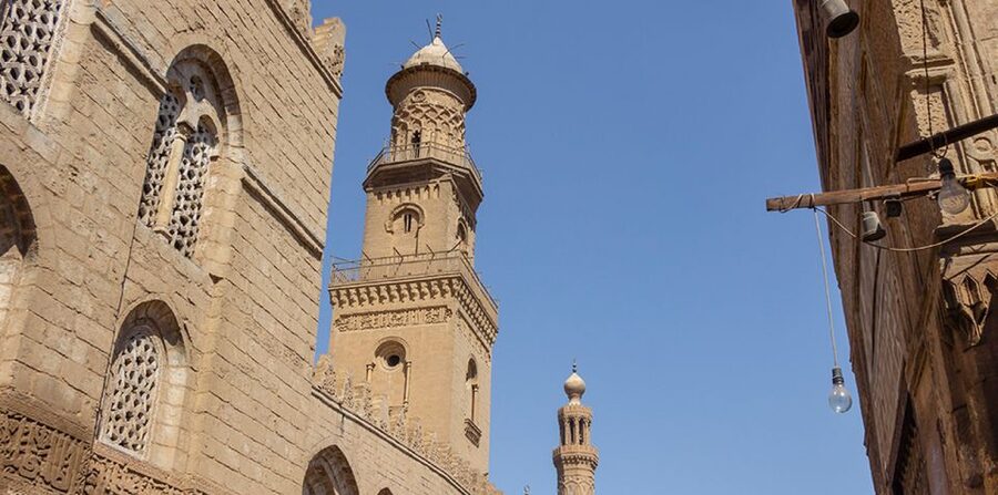 Giza: Egyptian Museum & Optional Khan el-Khalili Tour - Shopping stops and optional extras