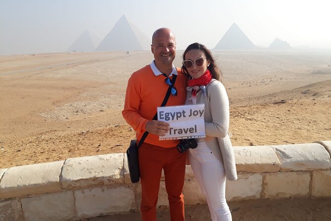 Giza Great Pyramids & National Museum of Egypt Full Day Trip - Khufu’s Great Pyramid in person