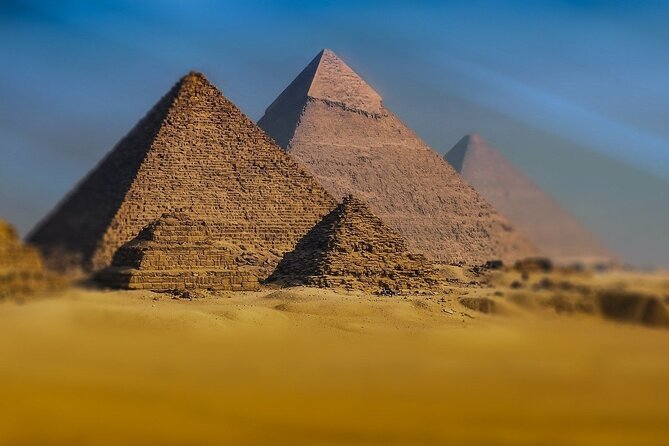 Giza Pyramids, Memphis, Sakkara Tour - Giza Pyramids: the grand opening
