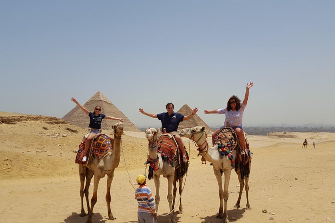 Giza Pyramids Sakkara Dahshur & Memphis - Giza Pyramids: the day’s big visual moment