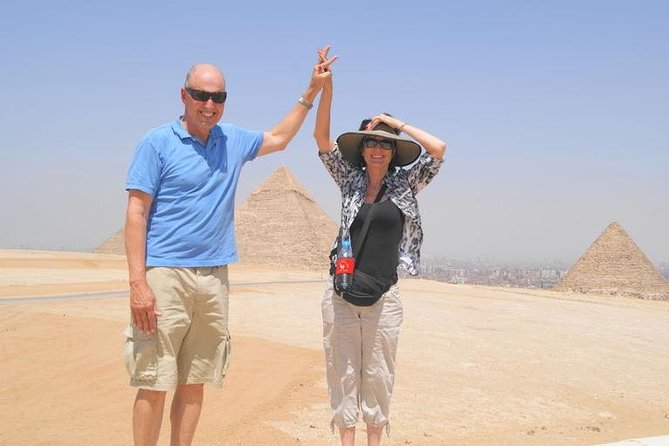 Giza pyramids,Sphinx Sakkara,Dahshuh,Memphis,Camel - Key points to know before booking