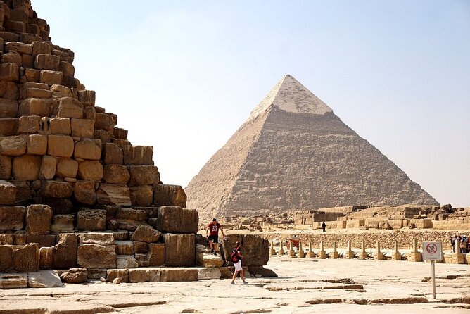 Giza Pyramids, Sphinx, Sakkara Pyramid with Camel ride & Shopping - Why this eight-hour Cairo tour works