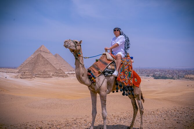 Giza pyramids with professional photography - What the Guide Photographer Adds