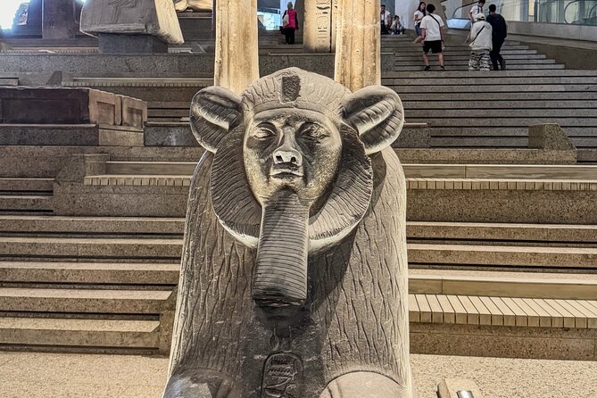 Grand Egyptian Museum and Pyramids of Giza Private Tour - Seeing Khafre and Menkaure from the Giza plateau