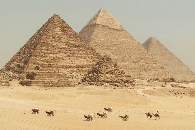Great Giza Pyramids, Sphinx , saqqara step Pyramid , Memphis city - A private guide changes the feel of the visit