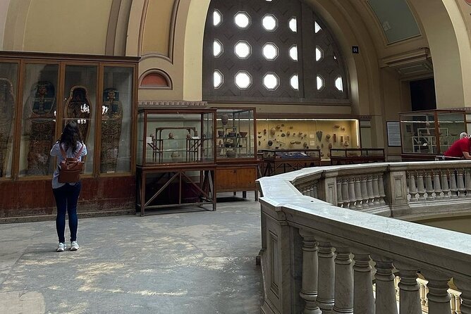 Guided Tour to Giza Pyramids, Museum, Citadel and Khan El Khalili - Lunch with dietary choices included