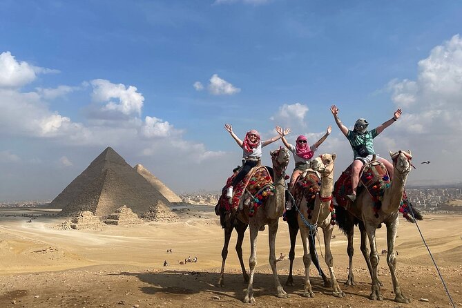 Guided Tour to Giza Pyramids ,Sphinx, Camel & inside the pyramids - Timing, comfort, and who should book