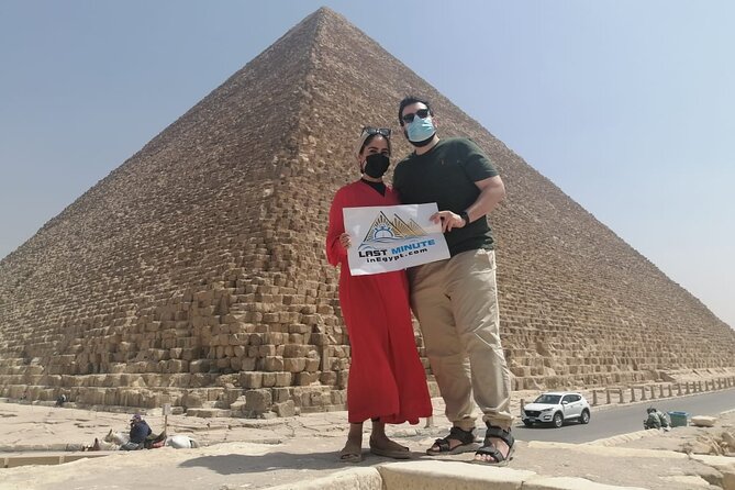 Guided tour to Pyramids of Giza, Sakkara & Memphis: Private Tour with Lunch - Starting at the Pyramids of Giza