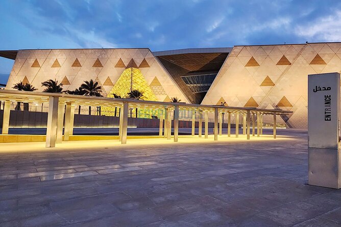 Guided tour to the Grand Egyptian Museum Giza Pyramids with Lunch - Lunch on King Faisal Street
