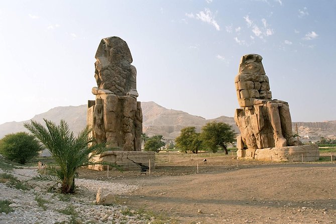 Guided Trip To the West Bank In Luxor - Colossi of Memnon: a quick look at Amenhotep III’s monument