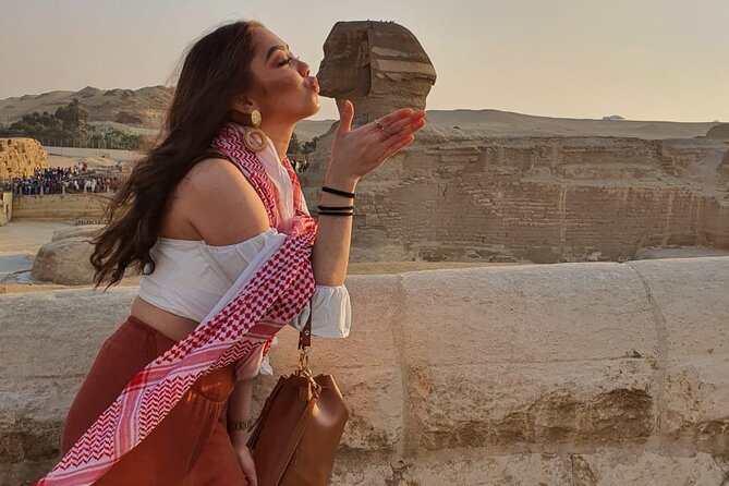 Half Day Tour To Giza Pyramids And Sphinx - The Valley Temple, a quieter piece of the royal complex