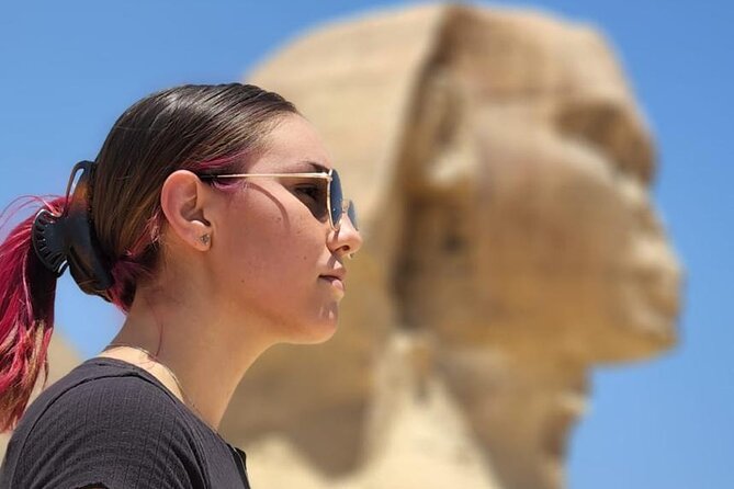 Half Day Tour To Giza Pyramids And Sphinx - Khafre’s Pyramid and the casing stones near its summit
