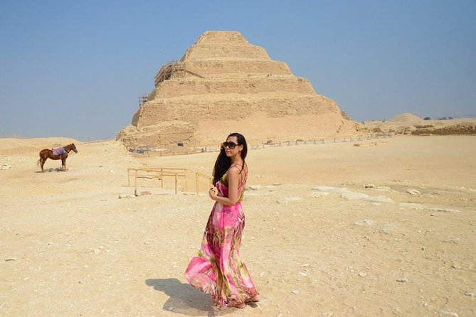 Half Day Tour To Memphis ,Sakkara & Dahshur Pyramids with lunch - The carpet-making school on the way back