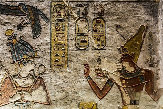 Half Day Tour: Valley of the Kings and Hatshepsut Temple & Mamnon - The Colossi of Memnon in 20 minutes