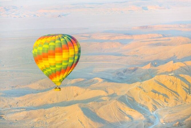 Hot air Balloon Ride In luxor - Watching the balloon inflate before sunrise