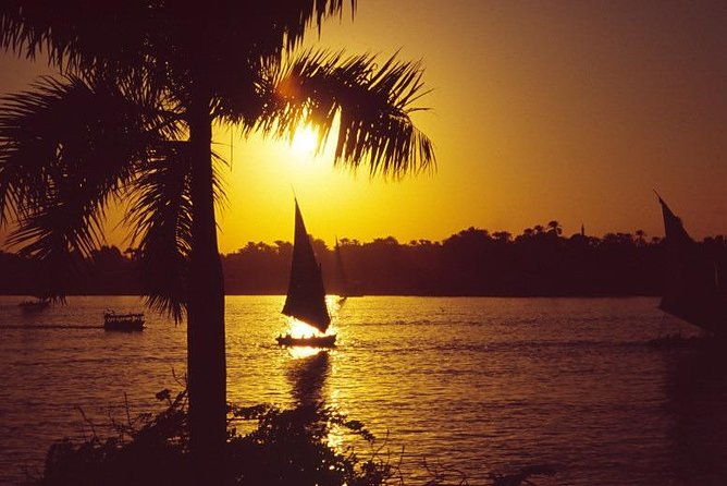 Hot air Balloon Ride In luxor - The 45-minute flight above Luxor’s west bank