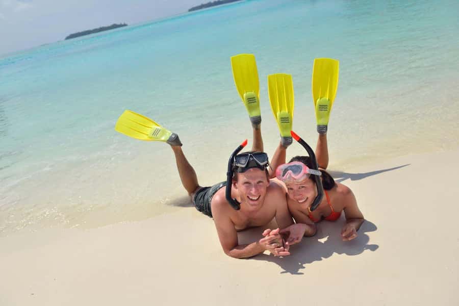 Hurghada: 3 Islands, Dolphins & Snorkel Yacht Trip w/ Lunch - Magawish Island and the second swim