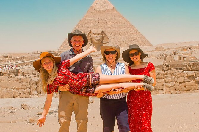 Hurghada: Cairo and Giza Highlights by mini Van with BBQ Lunch - Lunch at a local restaurant