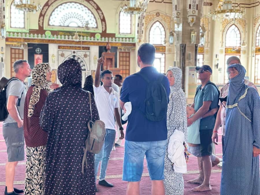 Hurghada: City Guided Tour with Local Market Stop - The fish market and Hurghada’s fishing community