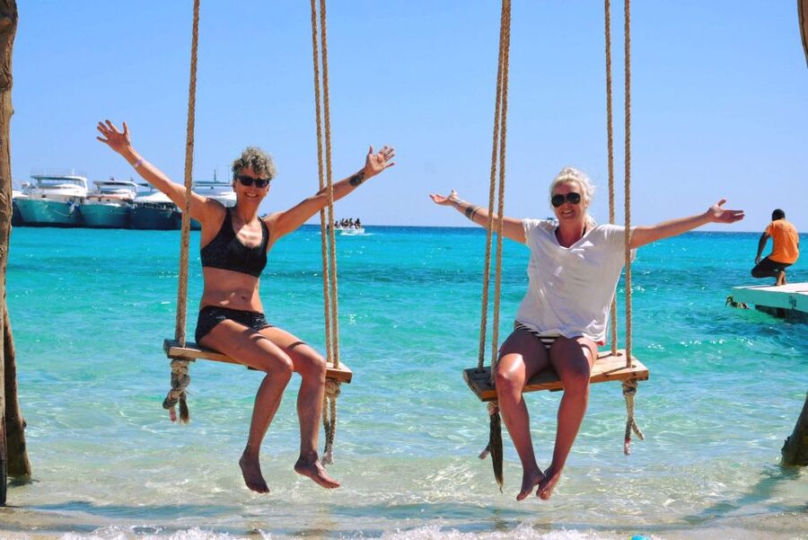 Hurghada:Eden Island Full-Day Trip with Water sports & Lunch - Lunch on board and what to expect