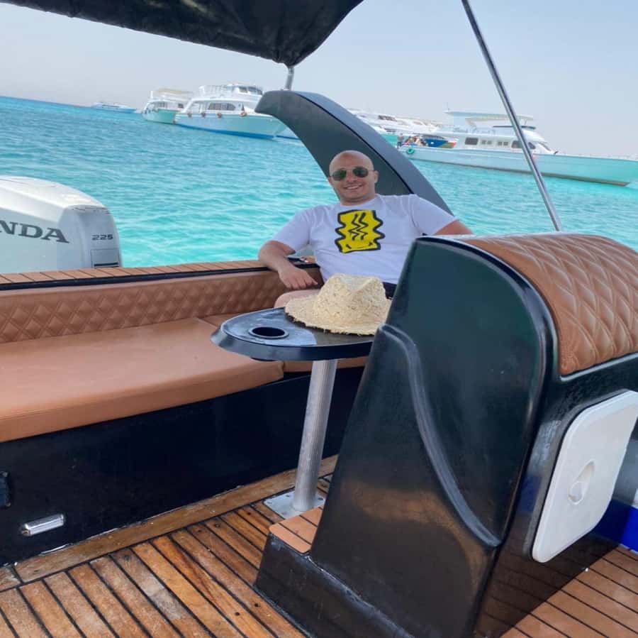 Hurghada: Giftun Island Orange Bay Speedboat Cruise & Lunch - Orange Bay, the pretty part with a crowd