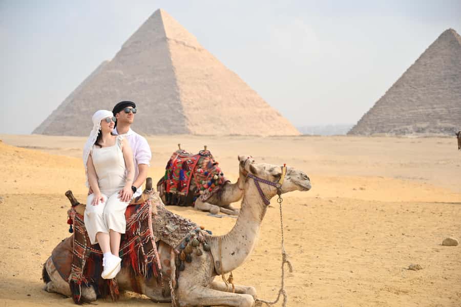 Hurghada: Giza Pyramids, Sphinx, Museum & Old Souq Day Trip - Key points to know before you book