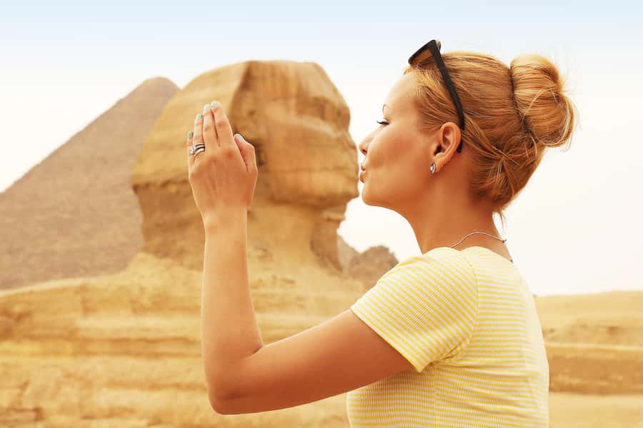 Hurghada: Giza Pyramids, Sphinx, Museum & Old Souq Day Trip - What $63 includes, and what it does not