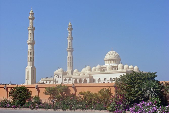 Hurghada: Guided City Highlights Tour with Shopping Stops - The New Marina and the modern waterfront