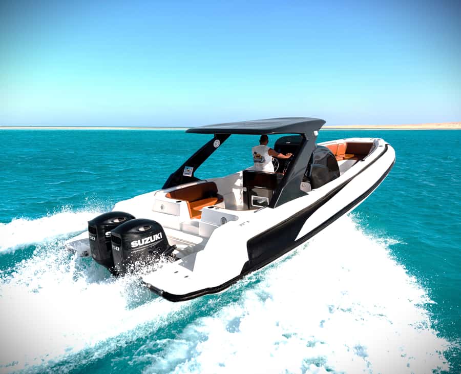 Hurghada: Hula Hula Speedboat w/ Optional Snorkeling & Lunch - Snorkeling over the Red Sea reef