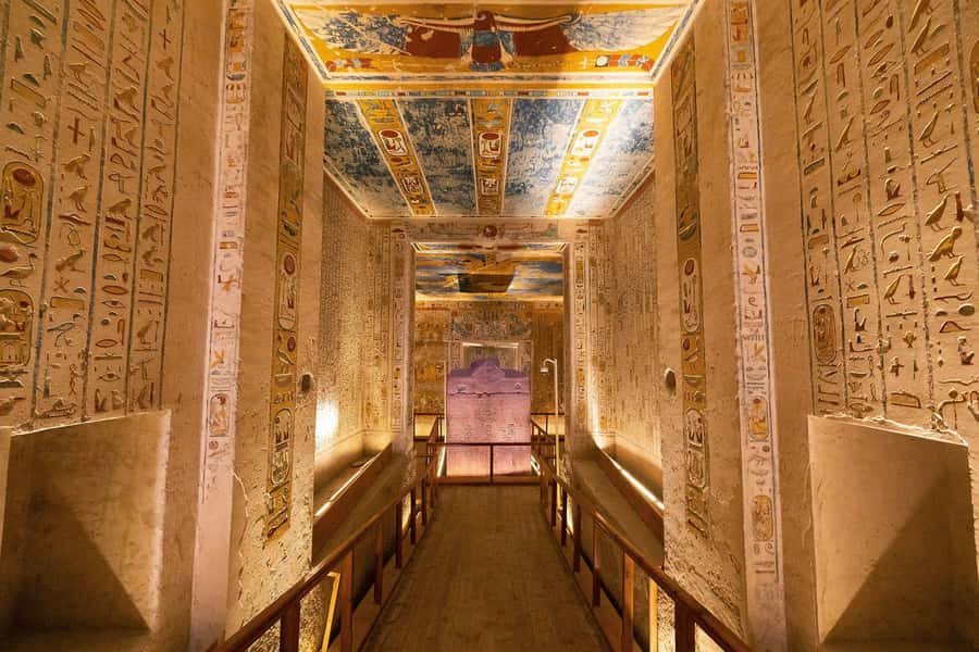 Hurghada: Luxor Highlights & King Tut Tomb Tour with Lunch - Key points at a glance