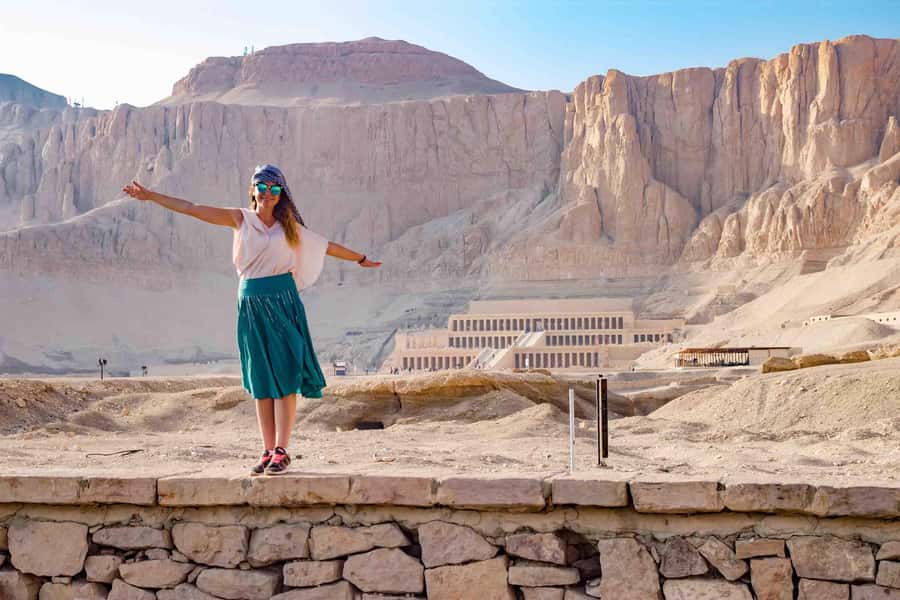 Hurghada: Luxor Tour with Valley of Kings, Karnak & Tut Tomb - Luxor Temple from outside, then across the Nile