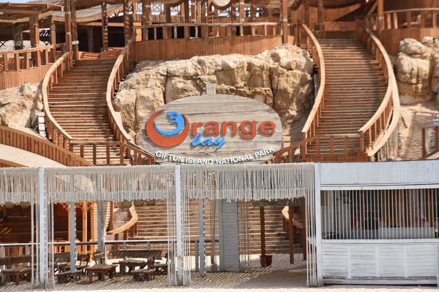 Hurghada:Luxury Diving & Snorkeling inc/Island/Lunch/Massage - Snorkeling around Giftun Island