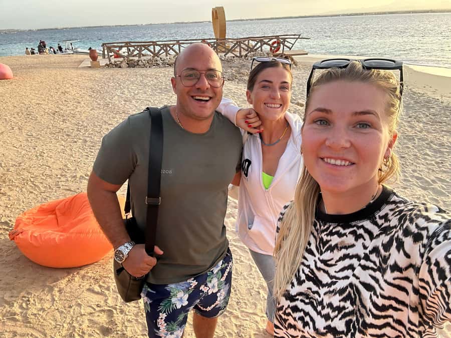 Hurghada: Magawish Island Speedboat W Snorkelling & Lunch - Magawish Island: sand, swimming, and a slower hour