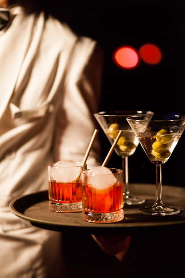 Hurghada: Naz Cabaret ticket with beverages - Pickup from four Hurghada-area resorts