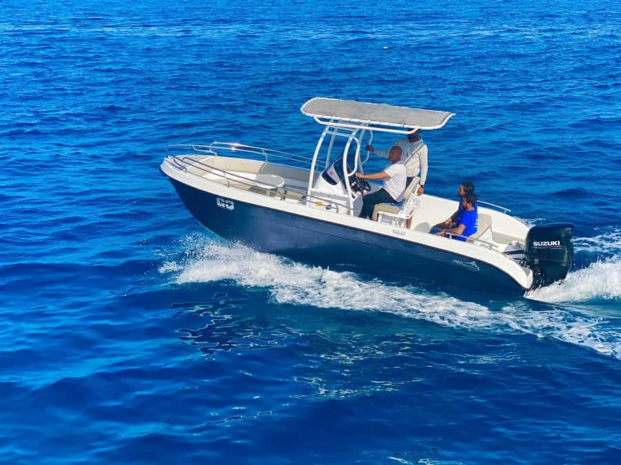 Hurghada: Orange Bay Dolphin Watching, Snorkeling & Lunch - A fast start from Hurghada to the Red Sea