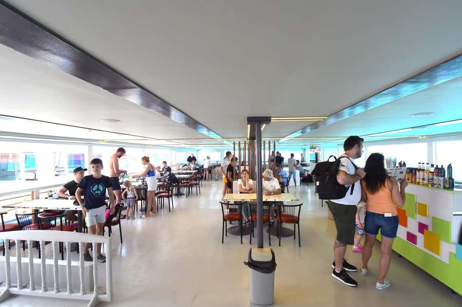 Hurghada: Panoramic Semi-Submarine Cruise with Snorkeling - Snorkeling from the floating station