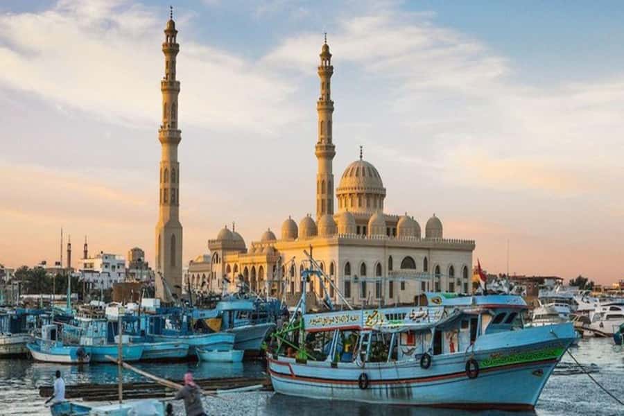 Hurghada: Private Guide City Tour & Shopping Stop - From your hotel to Hurghada’s waterfront
