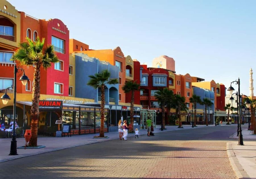 Hurghada: Private or Shared City Tour with Guide & Shopping - Pickup, vehicles, and the time commitment