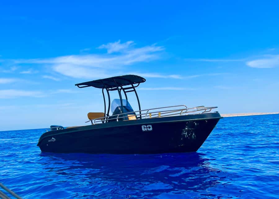 Hurghada: Private Speedboat Adventure with Snacks & Pick-up - Choosing between two and four hours