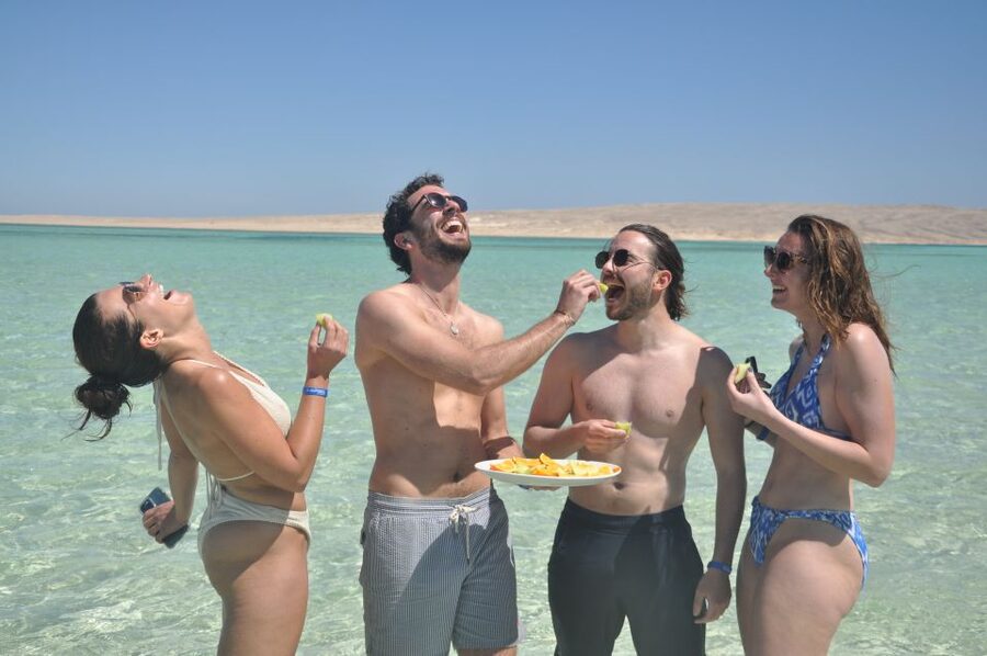 Hurghada: Private Speedboat Adventure with Snacks & Pick-up - Giftun islands, sandbanks, and beach stops