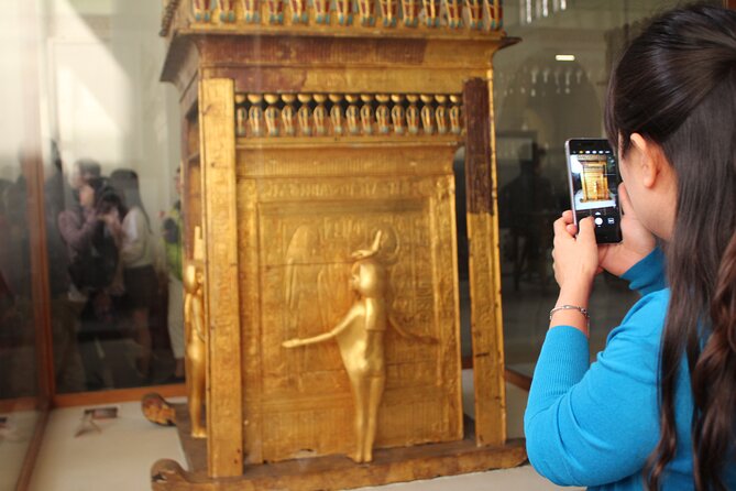 Hurghada Pyramids & Museum Small Group Tour by Van - Optional Nile cruise and Great Pyramid entry