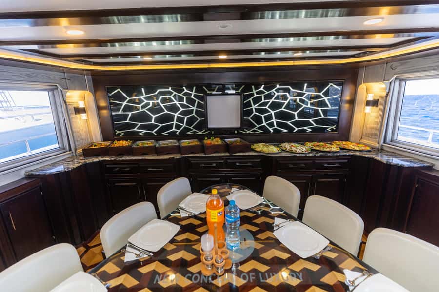 Hurghada: Royal Luxury VIP Cruise to Orange Bay with Lunch - Key points to know before you book