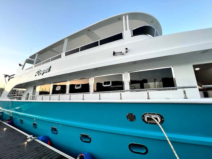 Hurghada: Royal Orange Bay with Massage, Snorkeling & Lunch - A buffet lunch that earns its place