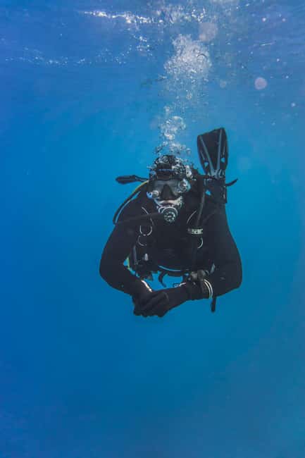 Hurghada: Scuba Diving for Beginners & Certified Divers - The Boat, Lunch, and Drinks