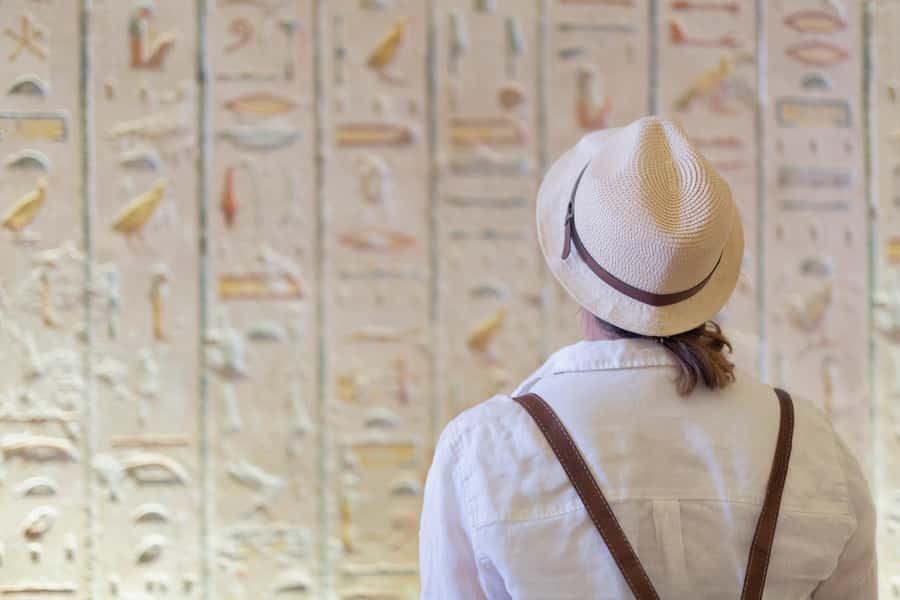Hurghada: Small-Group Luxor Day Tour & Sunrise Balloon Ride - A felucca ride with tea on the Nile