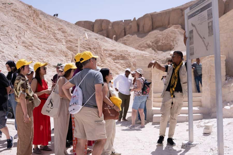 Hurghada: Small-Group Luxor Highlights & Tut Tomb Day Tour - Inside the Valley of the Kings