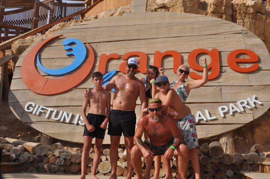 Hurghada: Speedboat Parasailing Adventures & Hotel Pick up - The parasailing flight above the Red Sea